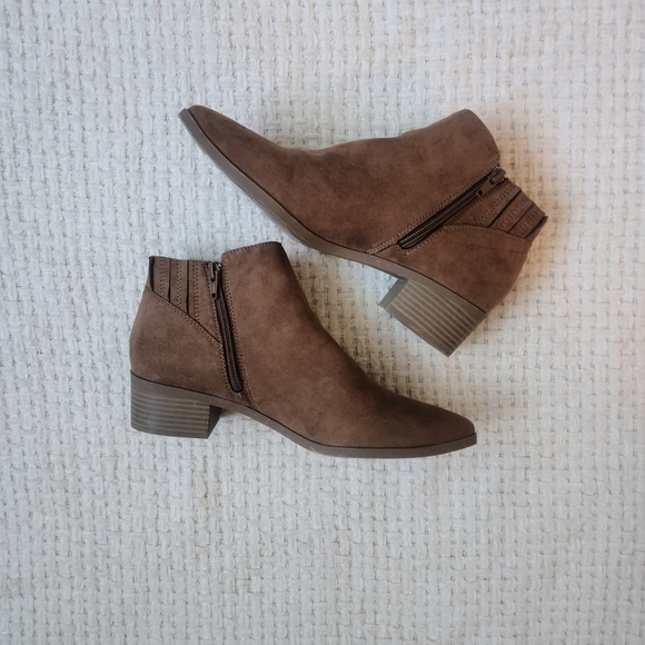 Brown Booties - Picture 6 of 8
